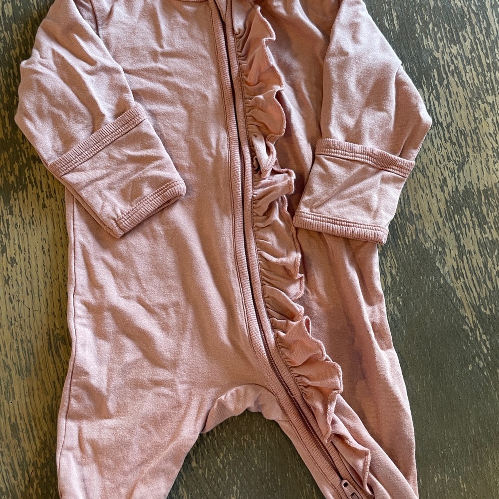 Baby Pink Ruffle Zipper Onesie (Newborn)
